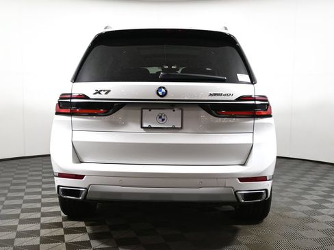 Used 2027 BMW X7 xDrive40i AWD/4WD image 6