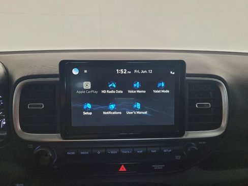 Used 2021 Hyundai Venue SEL w/ Premium Package FWD image 25