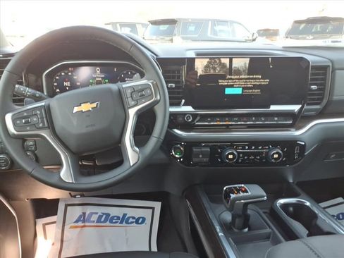 New 2026 Chevrolet Silverado 1500 LT image 13