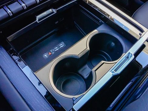 New 2026 GMC Yukon AT4 Ultimate image 19