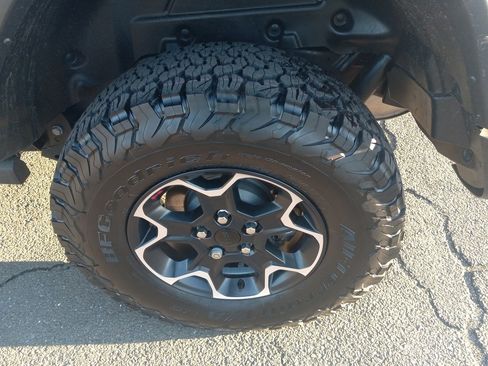 Used 2023 Jeep Wrangler Unlimited Rubicon w/ Steel Bumper Group image 34