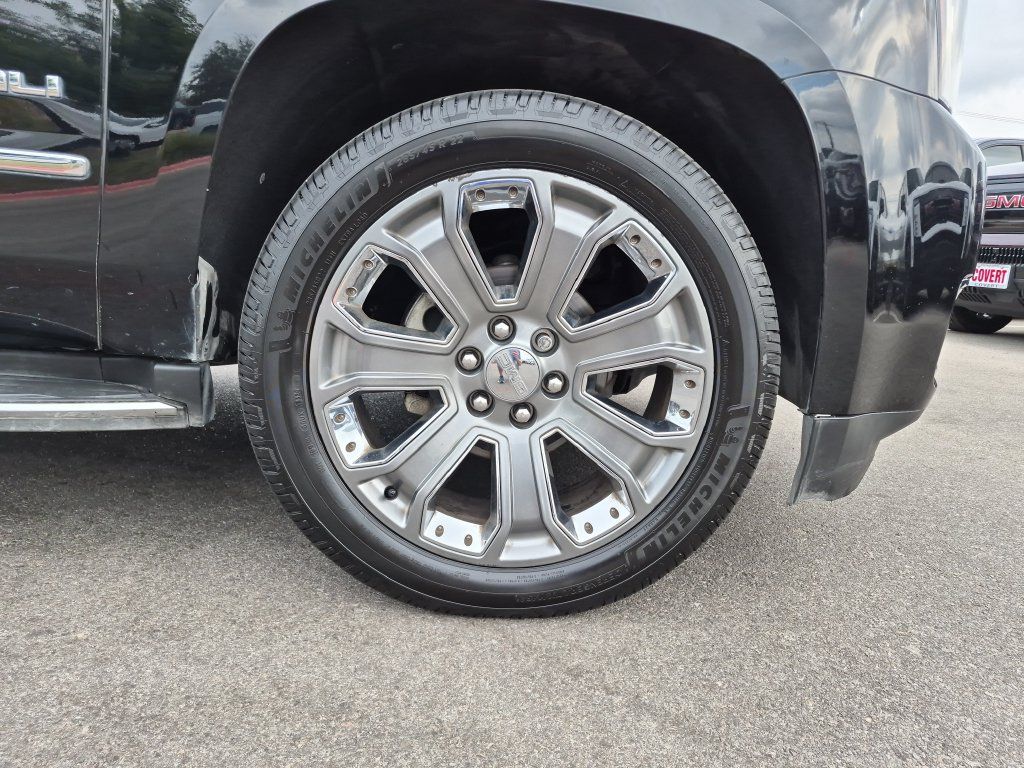 Used 2016 GMC Yukon Denali w/ Open Road Package AWD/4WD image 17