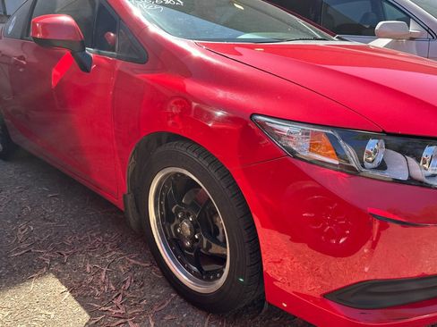 Used 2012 Honda Civic LX image 4
