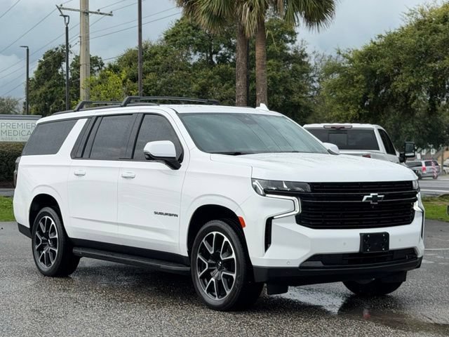 Used 2024 Chevrolet Suburban RST w/ Luxury Package RWD image 8