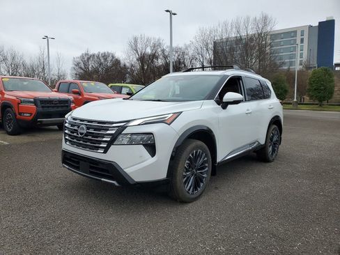 New 2026 Nissan Rogue Platinum w/ Platinum Premium Package AWD/4WD image 1