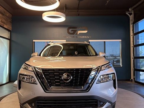 Used 2021 Nissan Rogue Platinum image 8