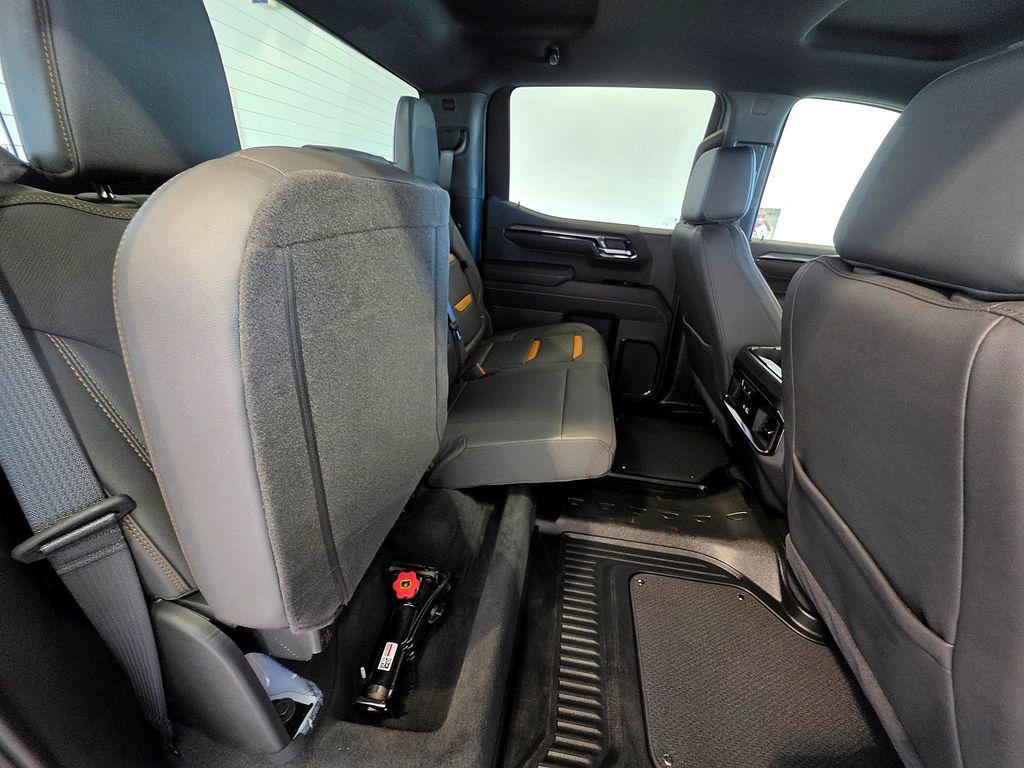 Used 2025 GMC Sierra 1500 AT4 AWD/4WD image 65
