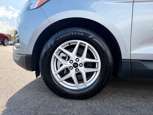 Used 2023 Ford Edge SEL AWD/4WD image 3