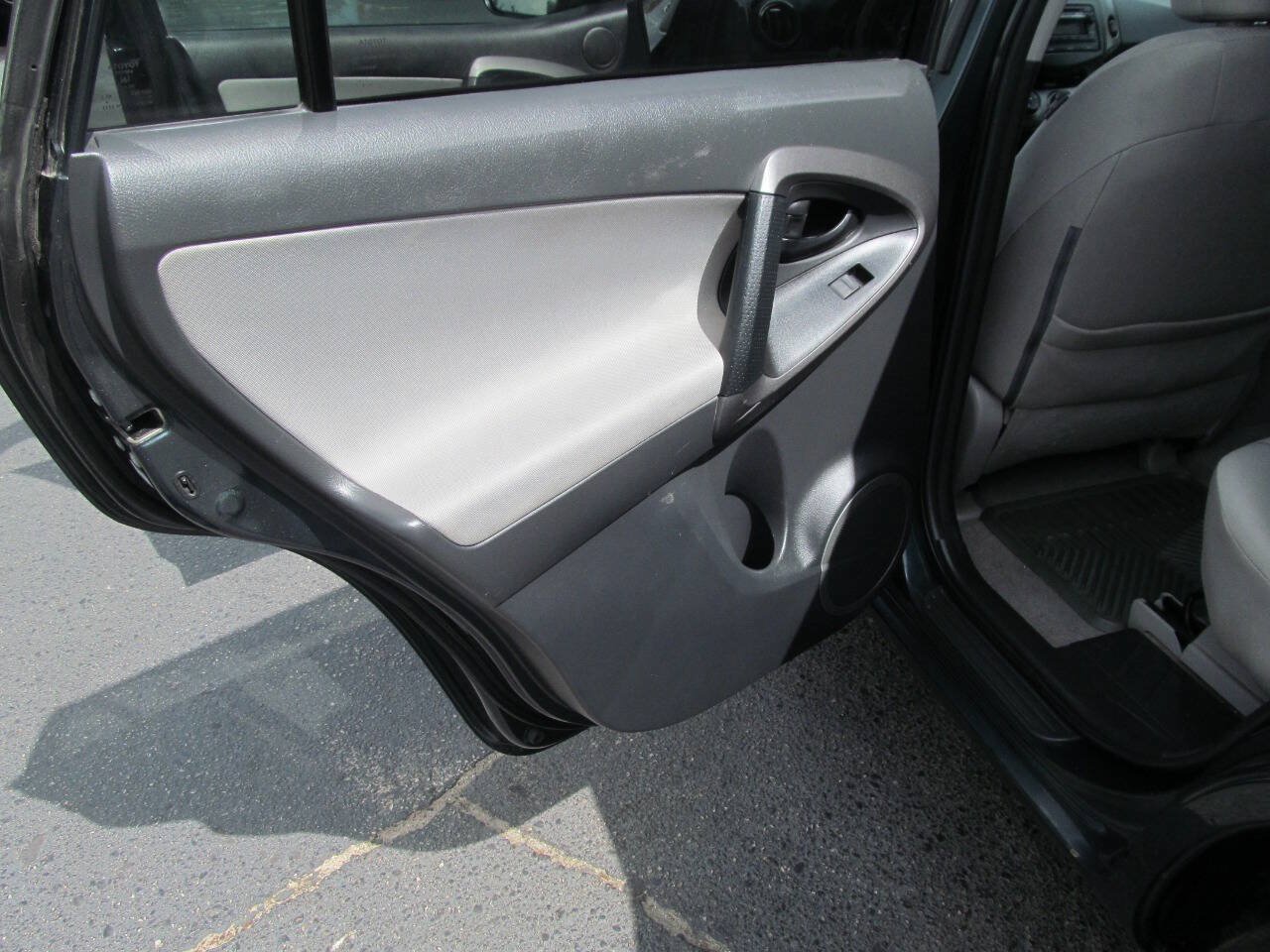 Used 2012 Toyota RAV4 4WD w/ Value Pkg image 14