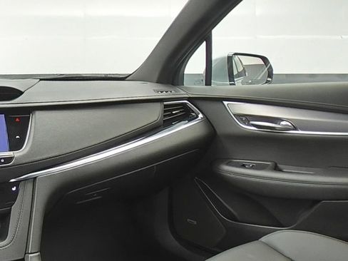 New 2025 Cadillac XT6 Luxury w/ LPO, Floor Liner Package image 22