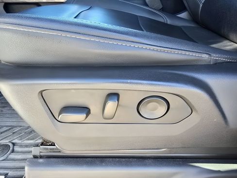 Used 2024 Chevrolet Silverado 1500 LTZ image 16