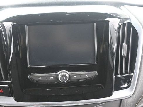 Used 2019 Chevrolet Traverse LS AWD/4WD image 27