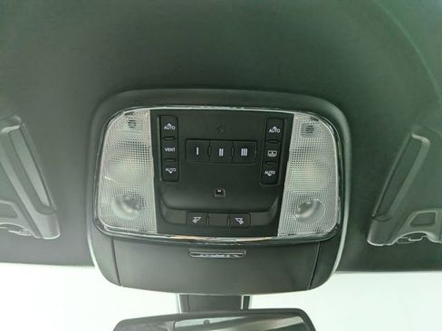 Used 2017 Chrysler 300 S AWD/4WD image 22