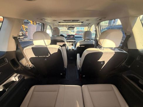 Used 2021 Kia Telluride EX w/ EX Premium Package image 32