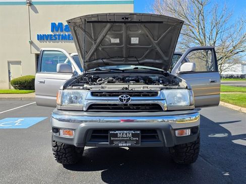 Used 2001 Toyota 4Runner SR5 image 30