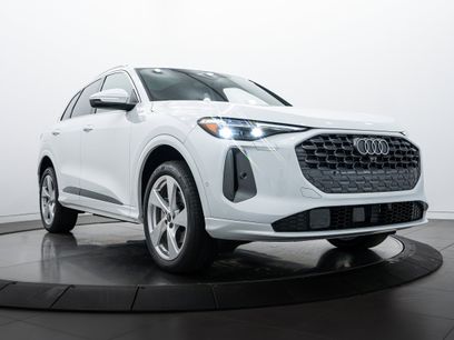 New 2025 Audi Q5 Premium Plus