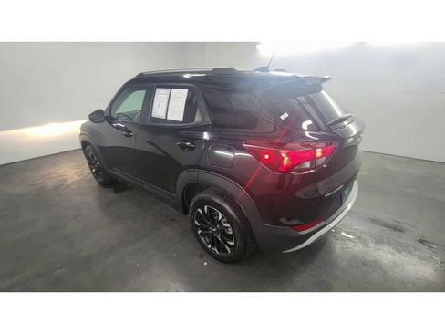 Used 2023 Chevrolet TrailBlazer LT FWD image 6