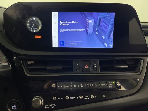 Used 2025 Lexus ES 350 w/ Premium Package image 20