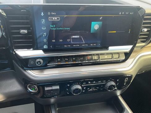 Used 2022 Chevrolet Silverado 1500 High Country w/ LPO, Dark Essentials Package AWD/4WD image 18