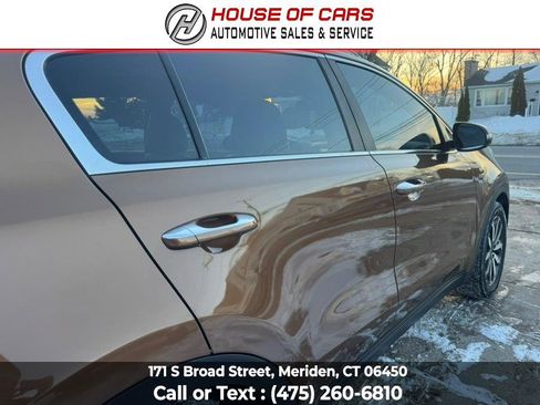 Used 2017 Kia Sportage EX w/ EX Technology Package image 14