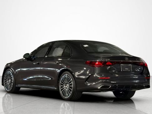 New 2026 Mercedes-Benz E 450 4MATIC Sedan image 3