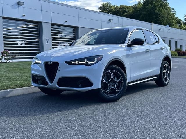New 2026 Alfa Romeo Stelvio Sprint w/ Convenience Package AWD/4WD image 1