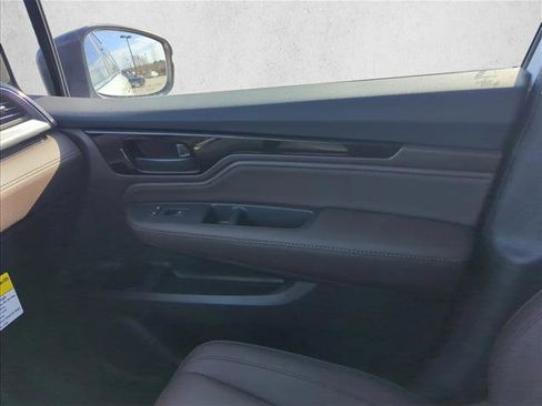 New 2026 Honda Odyssey Touring image 17
