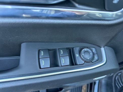 Certified 2022 Chevrolet Silverado 1500 LT Trail Boss w/ Convenience Package II image 21