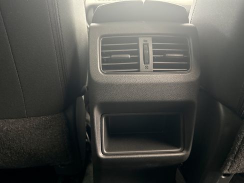 Used 2023 Nissan Rogue S AWD/4WD image 20