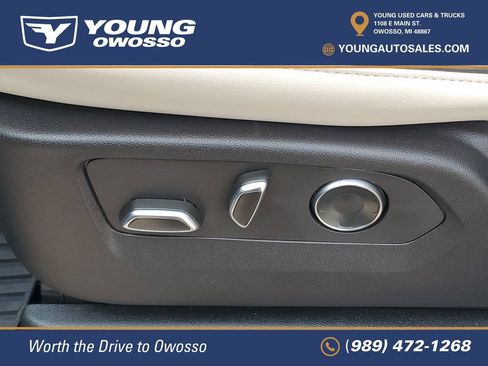 Used 2024 Cadillac Escalade Sport w/ LPO, ONYX Package AWD/4WD image 10