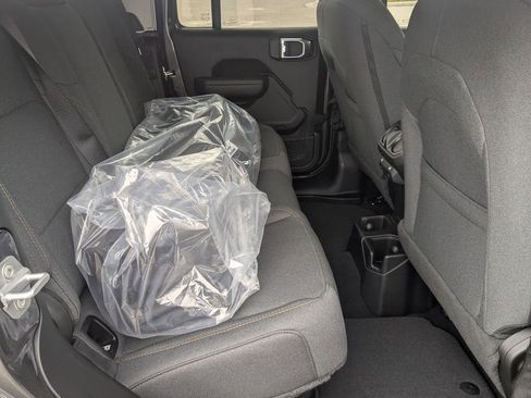 New 2026 Jeep Gladiator Sport image 30