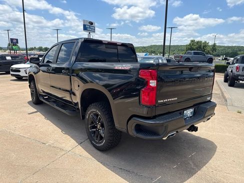 Used 2019 Chevrolet Silverado 1500 LT Trail Boss AWD/4WD image 6