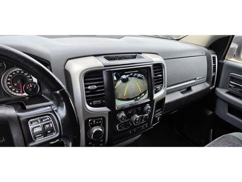 Used 2019 RAM 1500 Big Horn AWD/4WD image 15