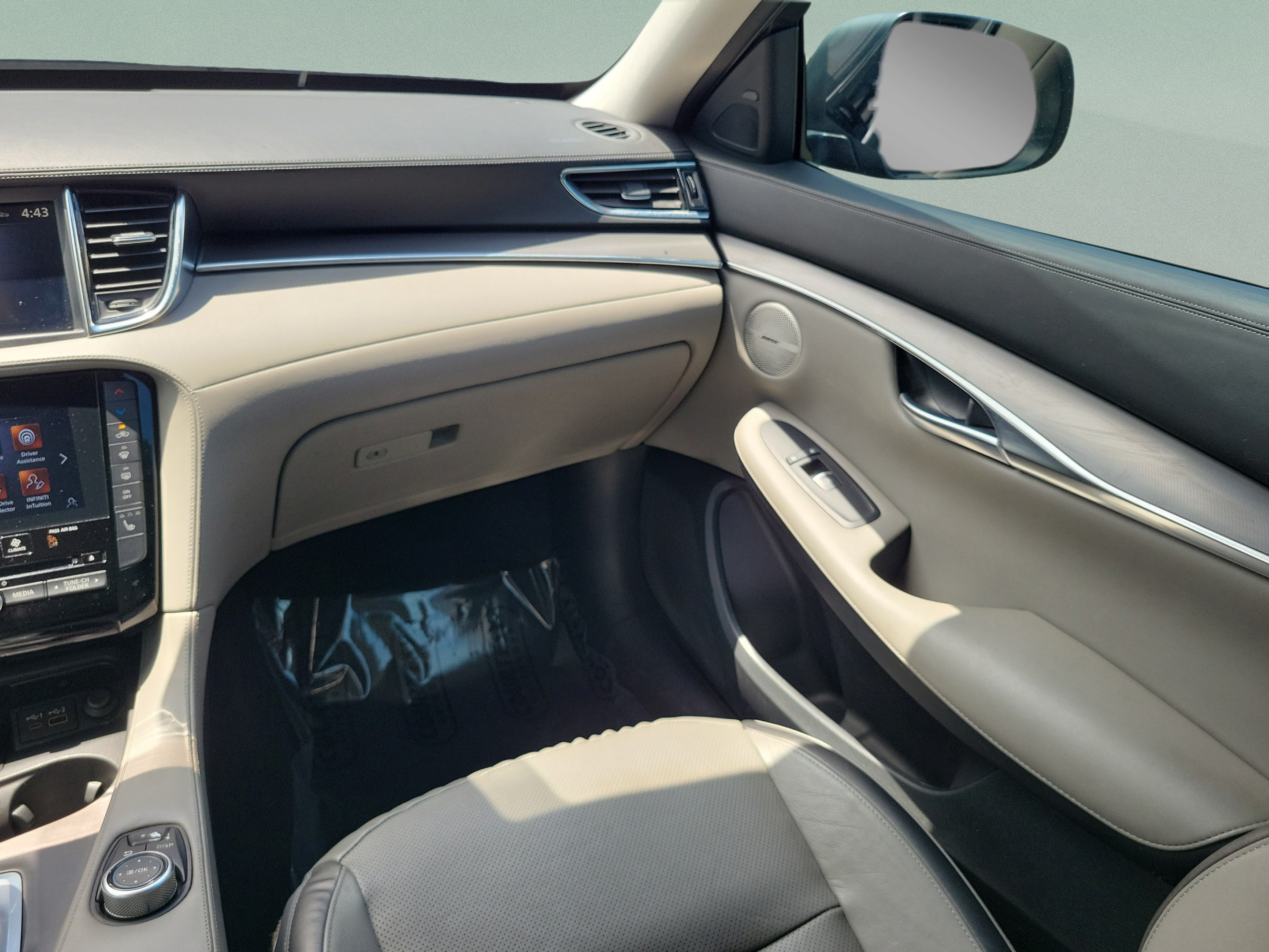 Used 2023 INFINITI QX50 Luxe FWD image 15