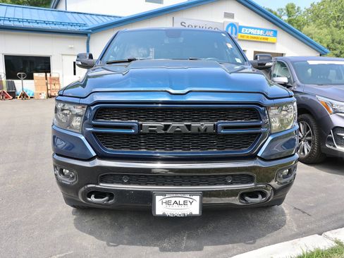 Used 2022 RAM 1500 Big Horn AWD/4WD image 2