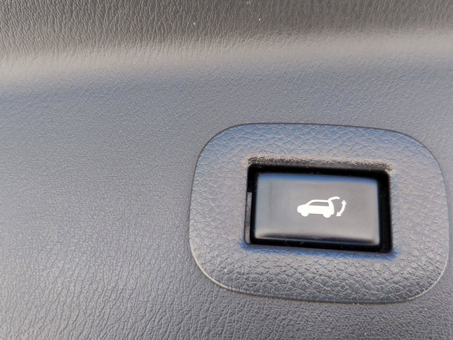 Used 2020 Nissan Armada SL w/ Premium Package AWD/4WD image 25