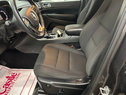 Certified 2020 Jeep Grand Cherokee Laredo image 12