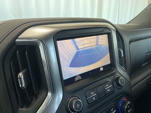 Used 2021 Chevrolet Silverado 1500 LT AWD/4WD image 12