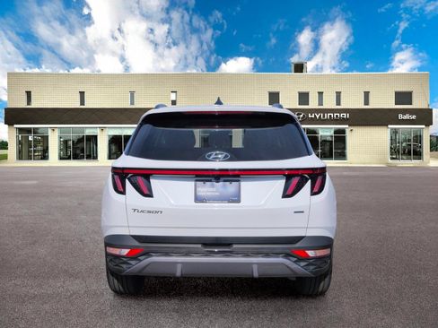 Certified 2023 Hyundai Tucson Limited w/ Winter Package AWD/4WD image 3