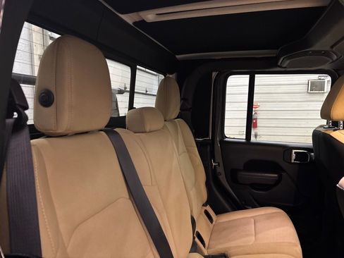 Used 2020 Jeep Gladiator Sport w/ Quick Order Package 24S image 30