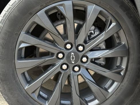 Used 2022 Chevrolet Traverse RS FWD image 10