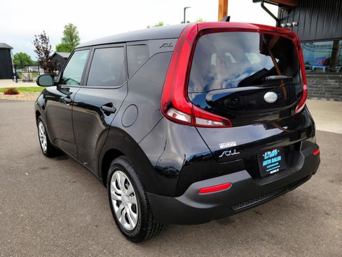 Used 2020 Kia Soul LX FWD image 6