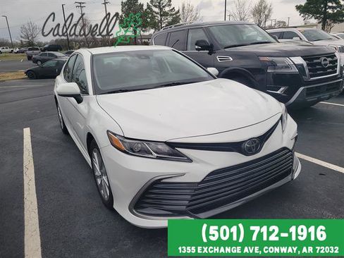 Used 2023 Toyota Camry LE image 4