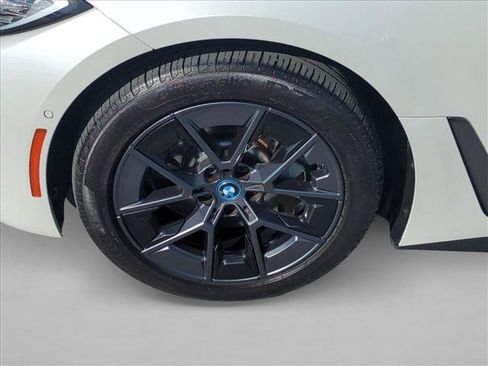 Used 2023 BMW i4 eDrive40 w/ Premium Package RWD image 25