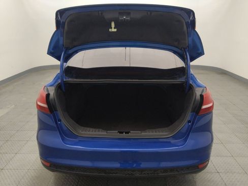 Used 2018 Ford Focus SE FWD image 29