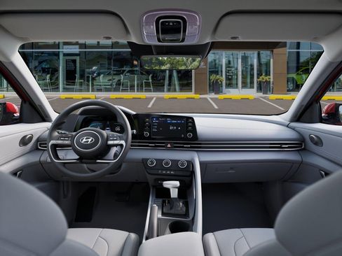 New 2025 Hyundai Elantra SE image 11