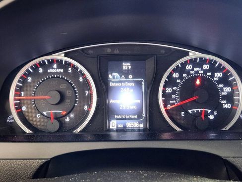 Used 2015 Toyota Camry SE w/ Protection Package FWD image 20