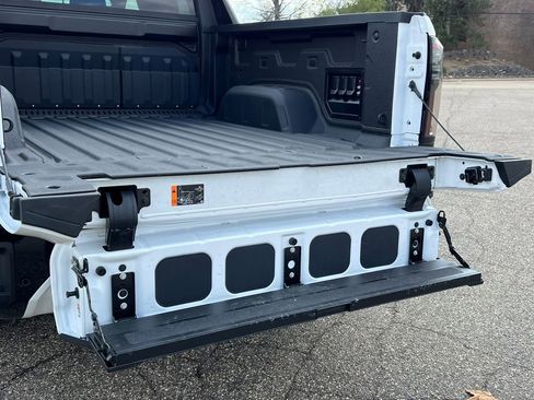 New 2025 GMC Sierra EV Denali AWD/4WD image 8