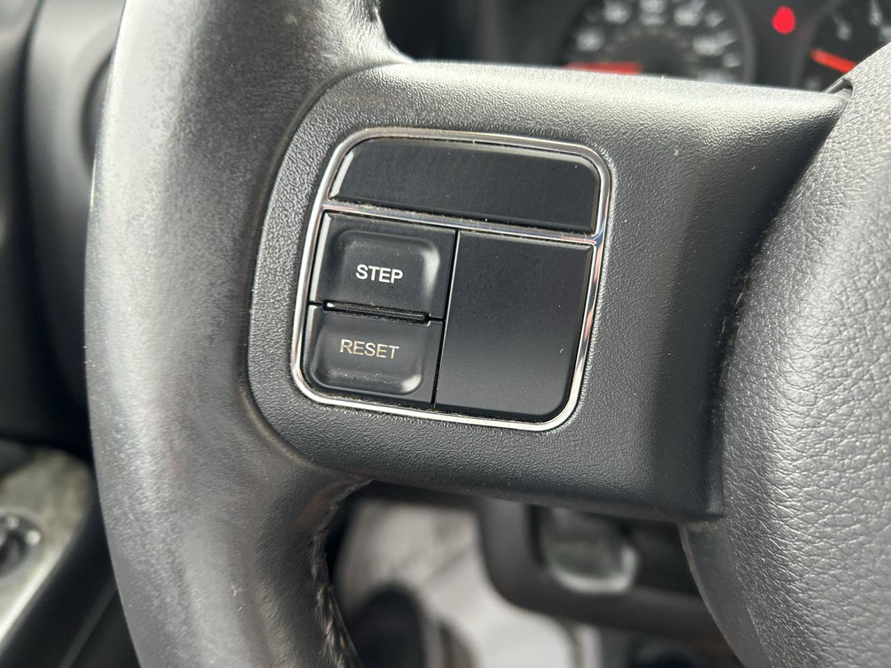 Used 2011 Jeep Compass Latitude AWD/4WD image 18