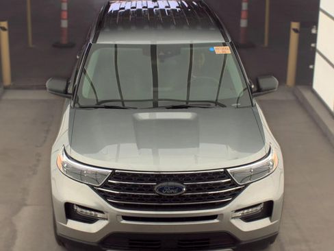 Used 2024 Ford Explorer XLT w/ Equipment Group 202A AWD/4WD image 7